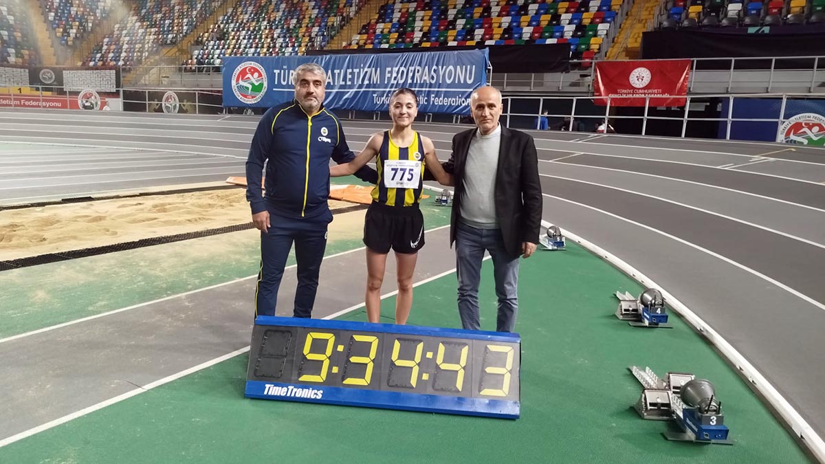 Atletimiz Elif Akçiçek’ten Türkiye rekoru
